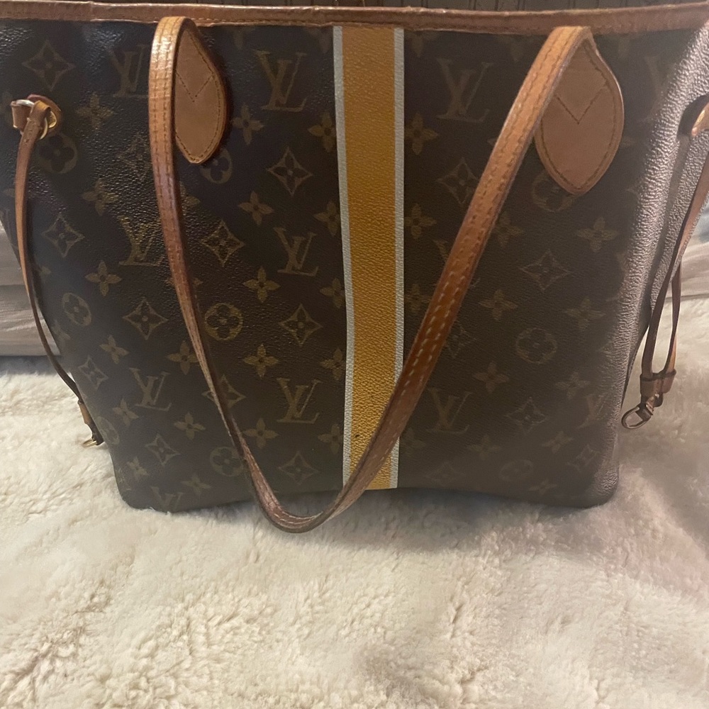 Louis Vuitton Neverful MM - Picture 3 of 8
